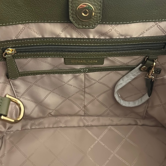 Michael Kors Brooklyn large olive leather grab bag - Picture 10 of 14